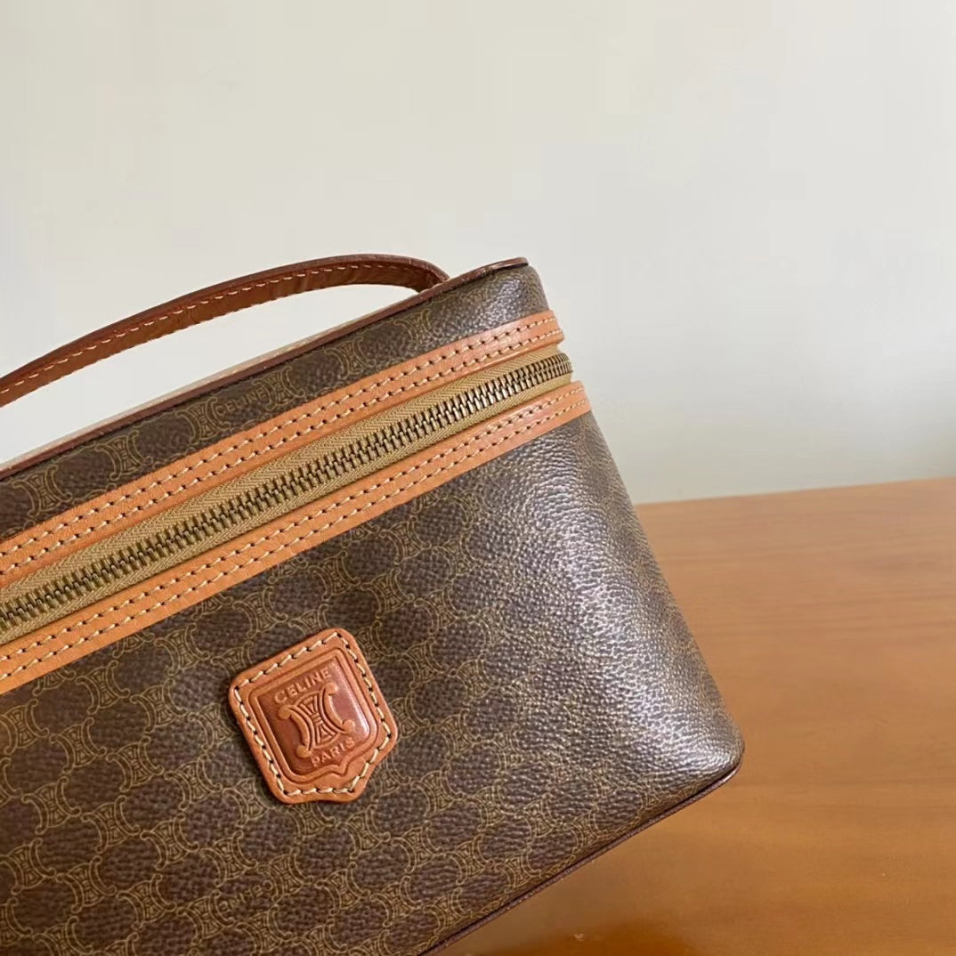 2022 Celine Handbags -- 39