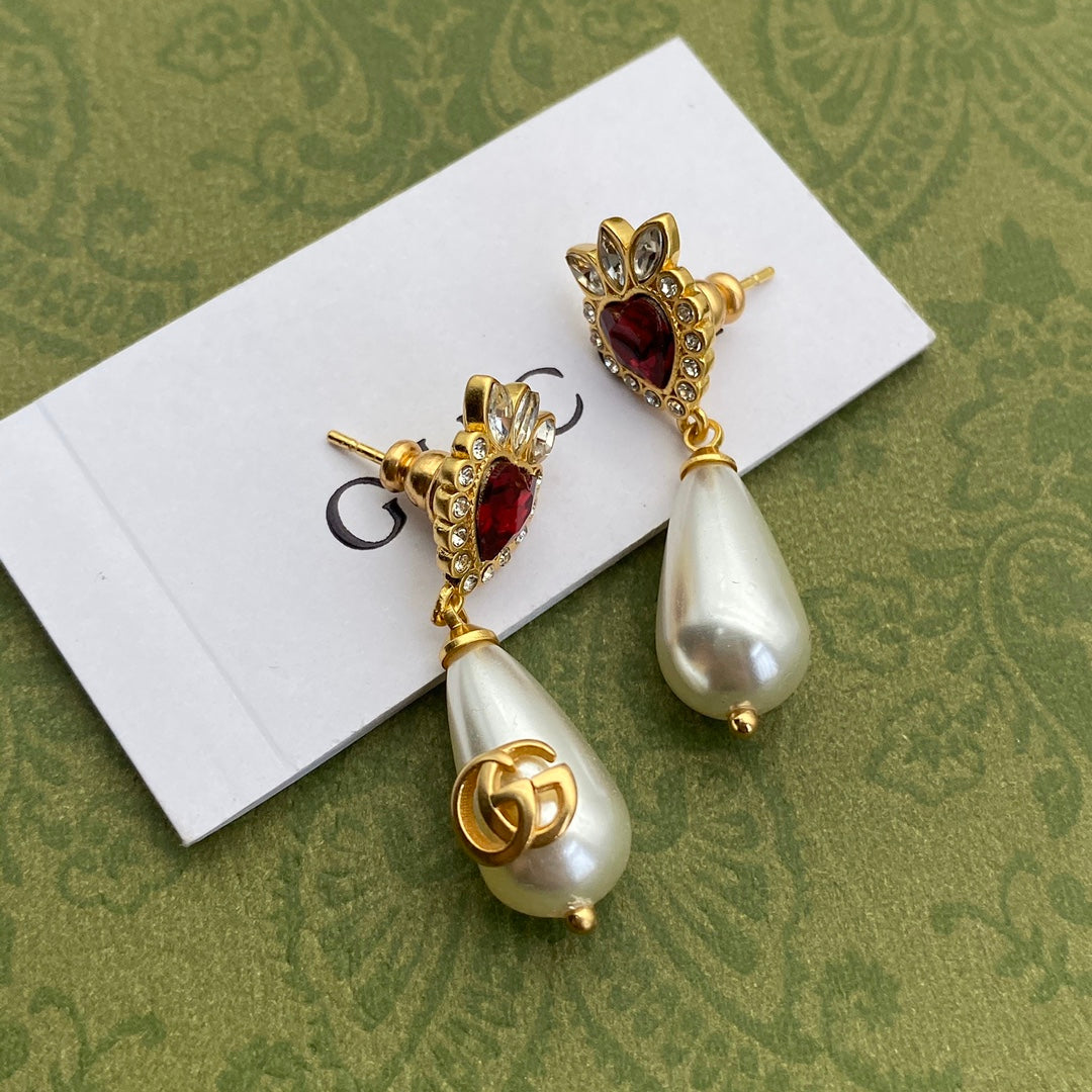Pearl dangle earrings, red