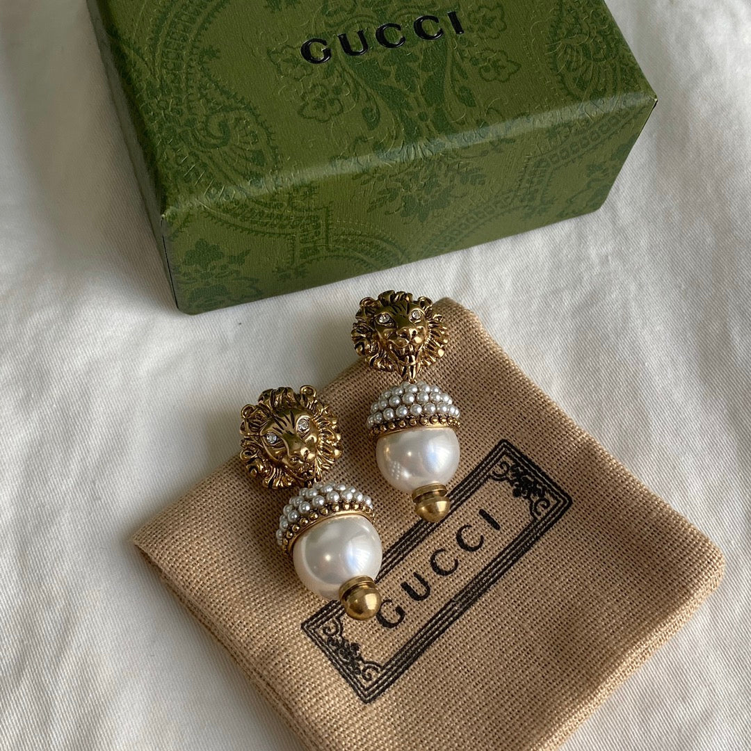 Pearl earrings