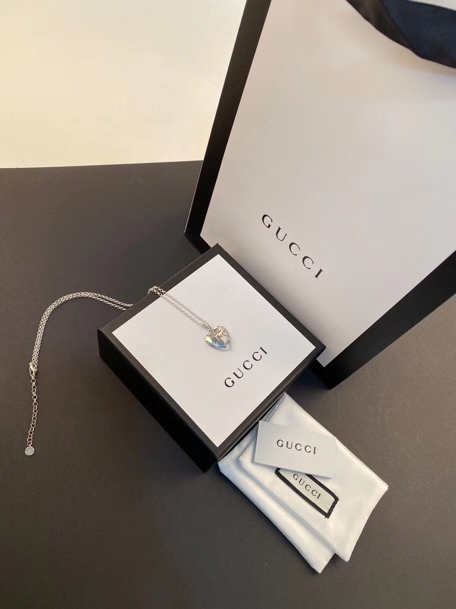 Heart-shaped necklace