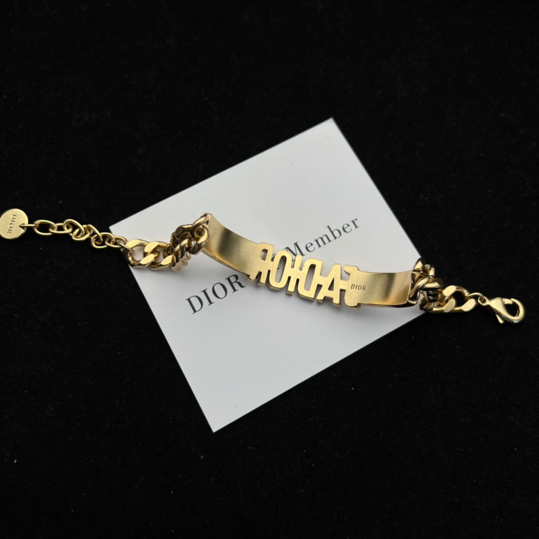 Fashion bracelet