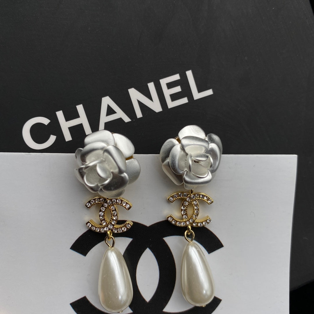 pearl flower earrings