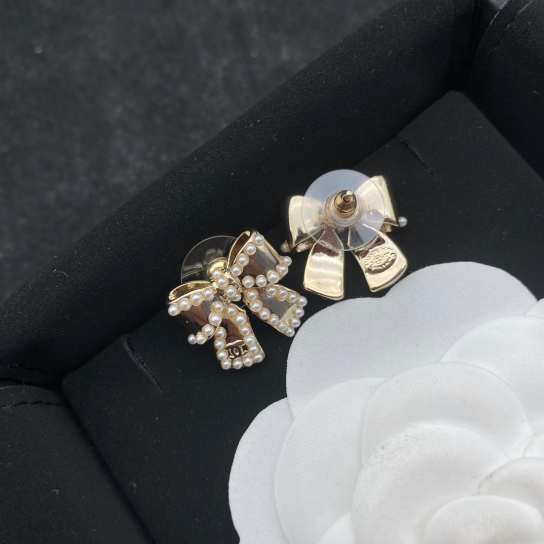 Chanel Earrings, Luxury earrings, chanel jewelry, Earrings CC