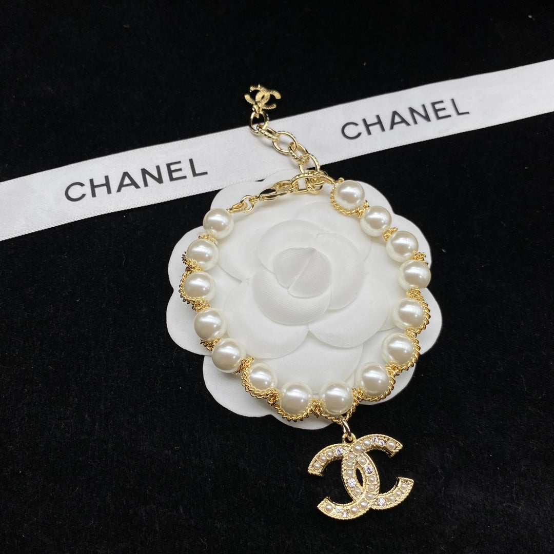 pearl fashion necklace
