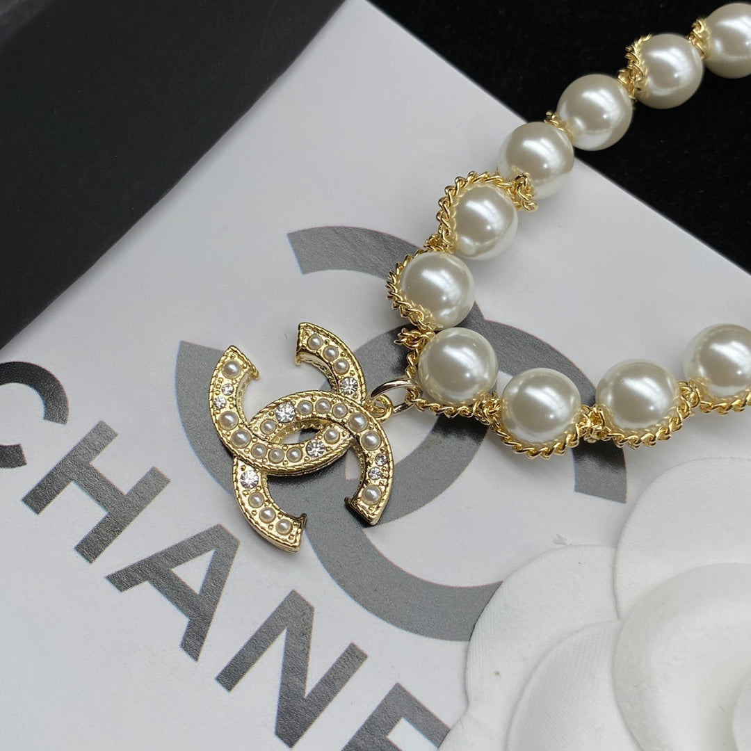 pearl fashion necklace