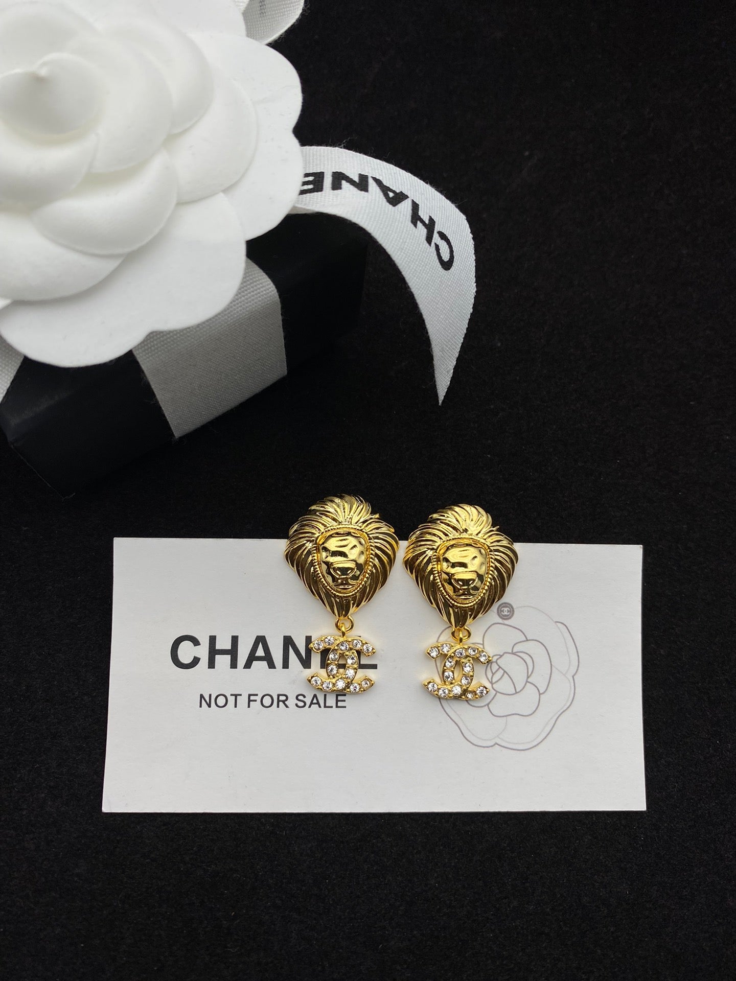 New Fashion earrings