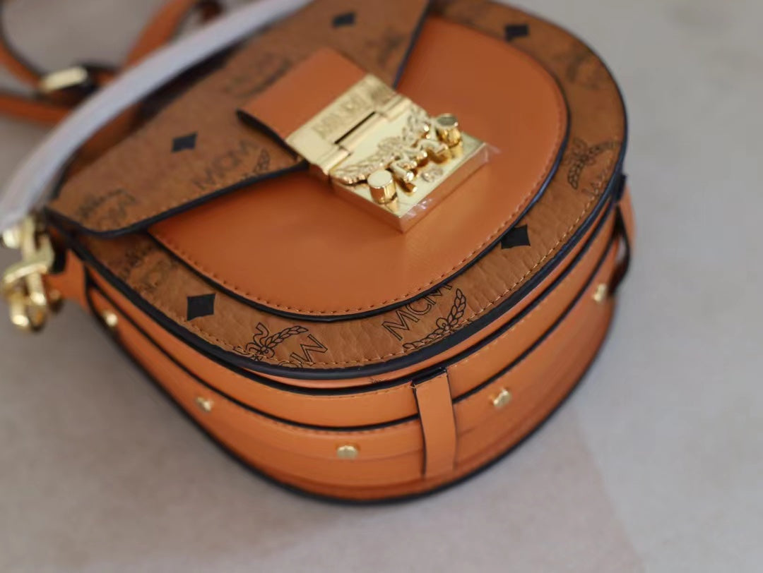 2022 MCM Hand Bags -- 46