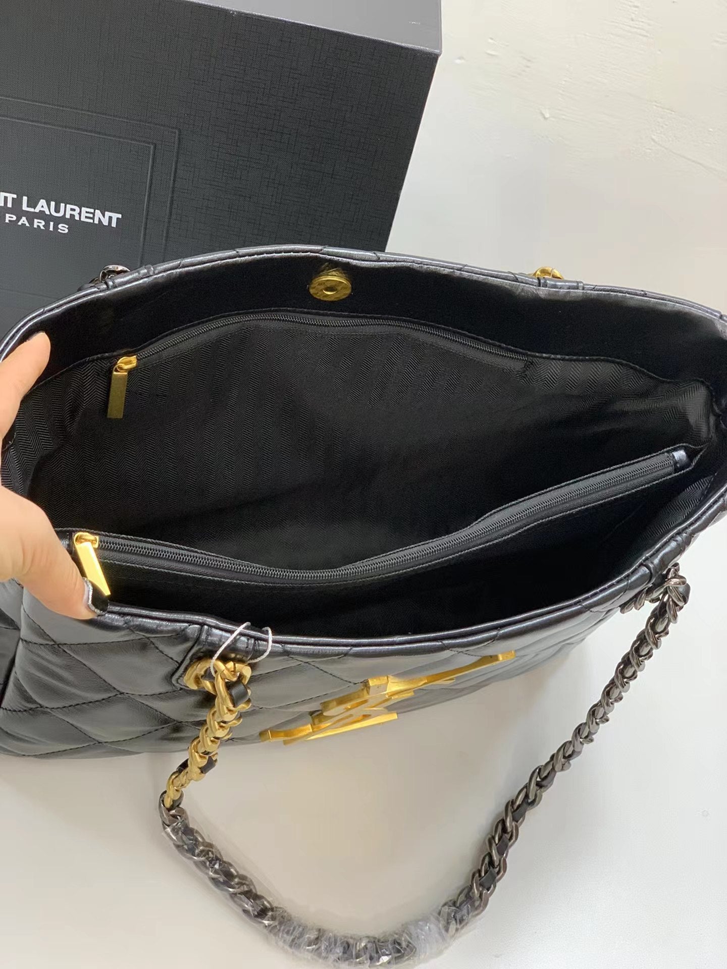 2022 Saint Laurent Handbags -- 49