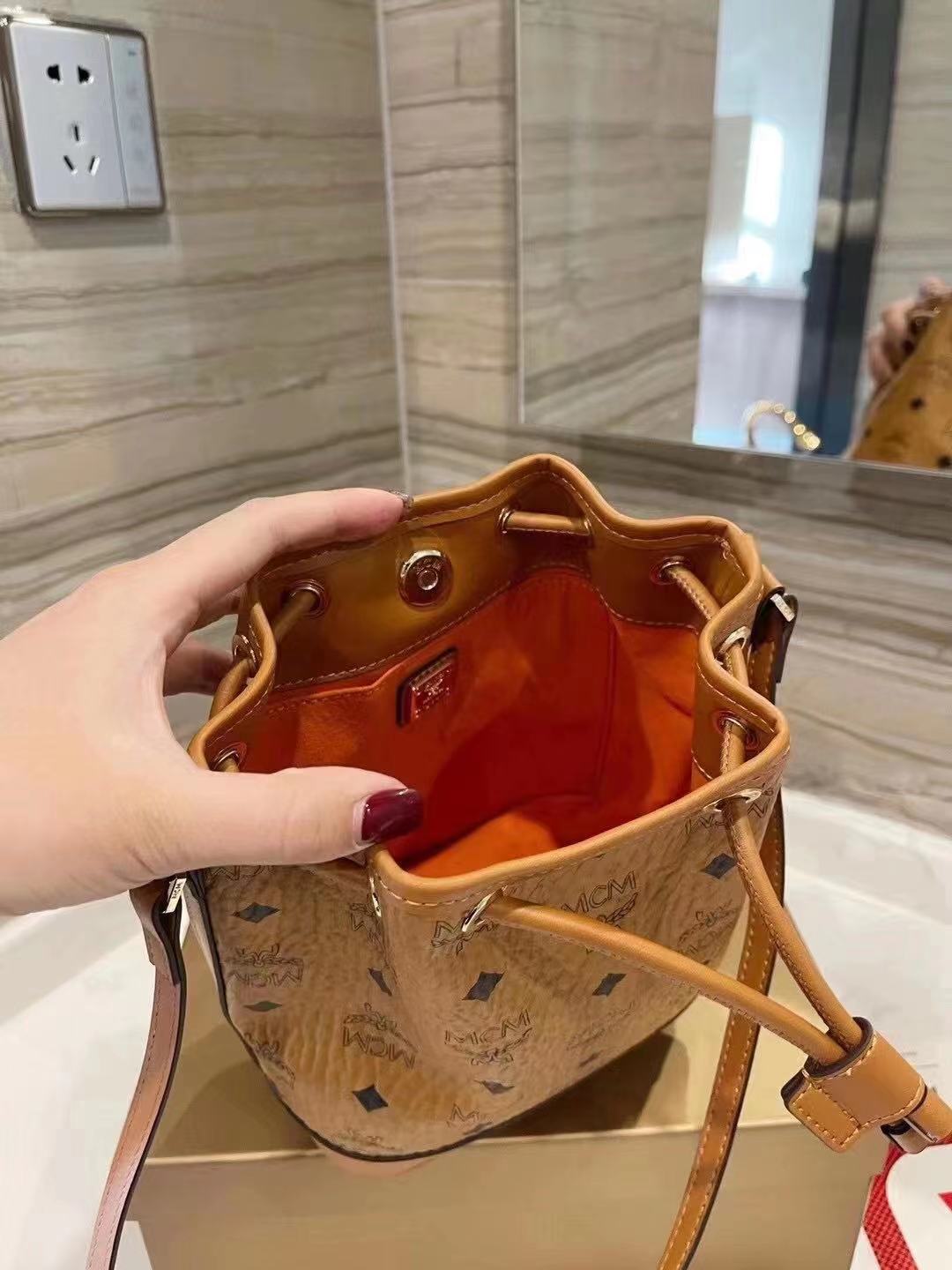 2022 MCM Hand Bags -- 47