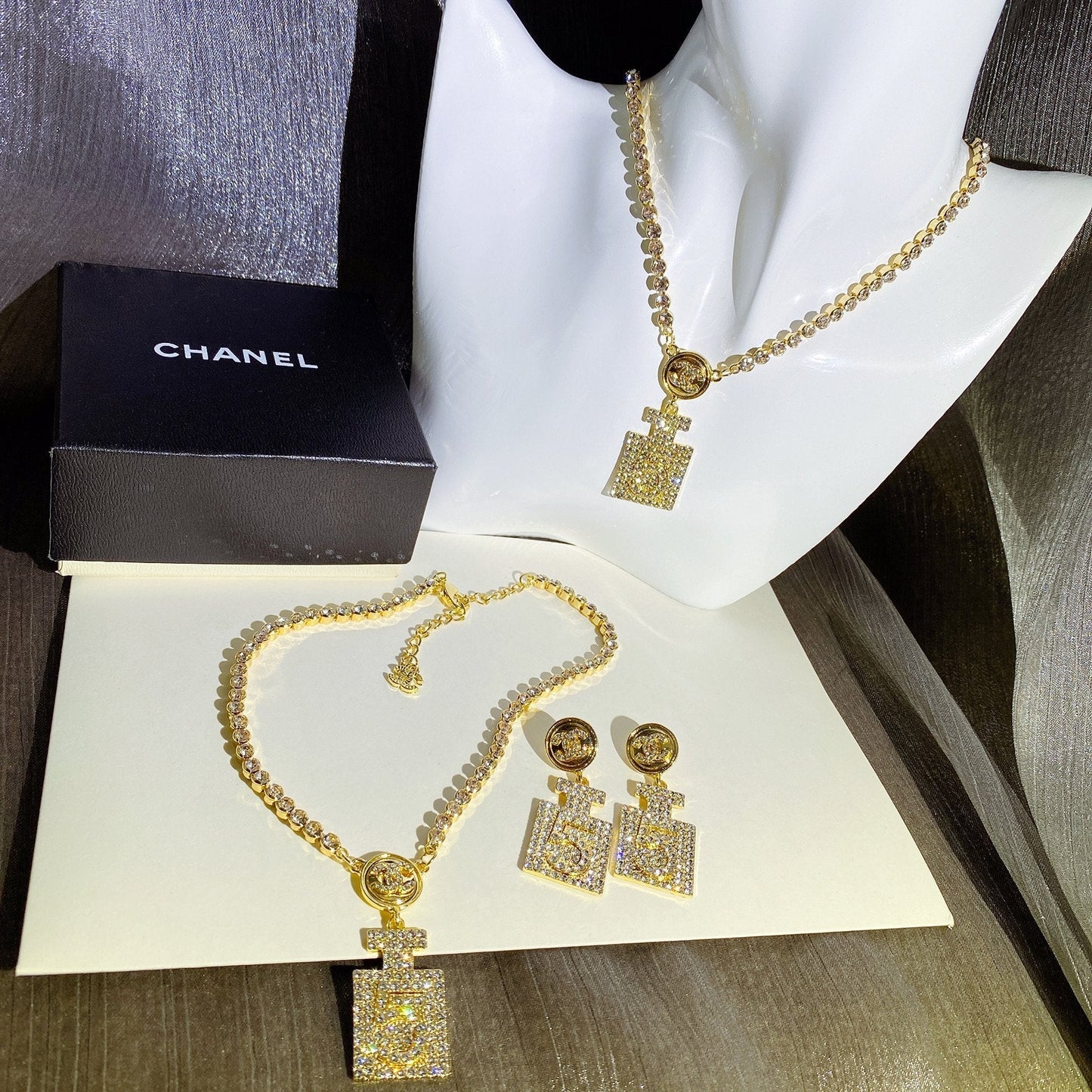 Luxury Diamond Pendant Necklace