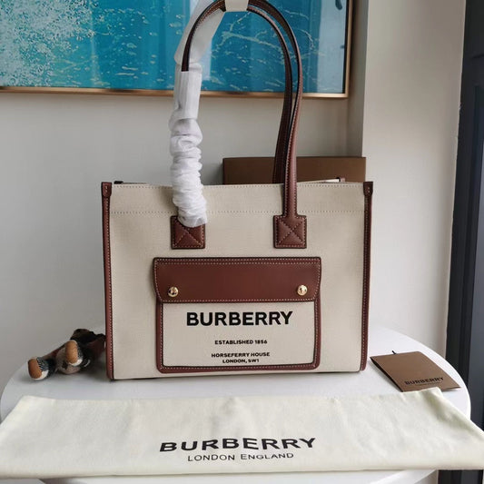 2022 Burberry Handbag - 69