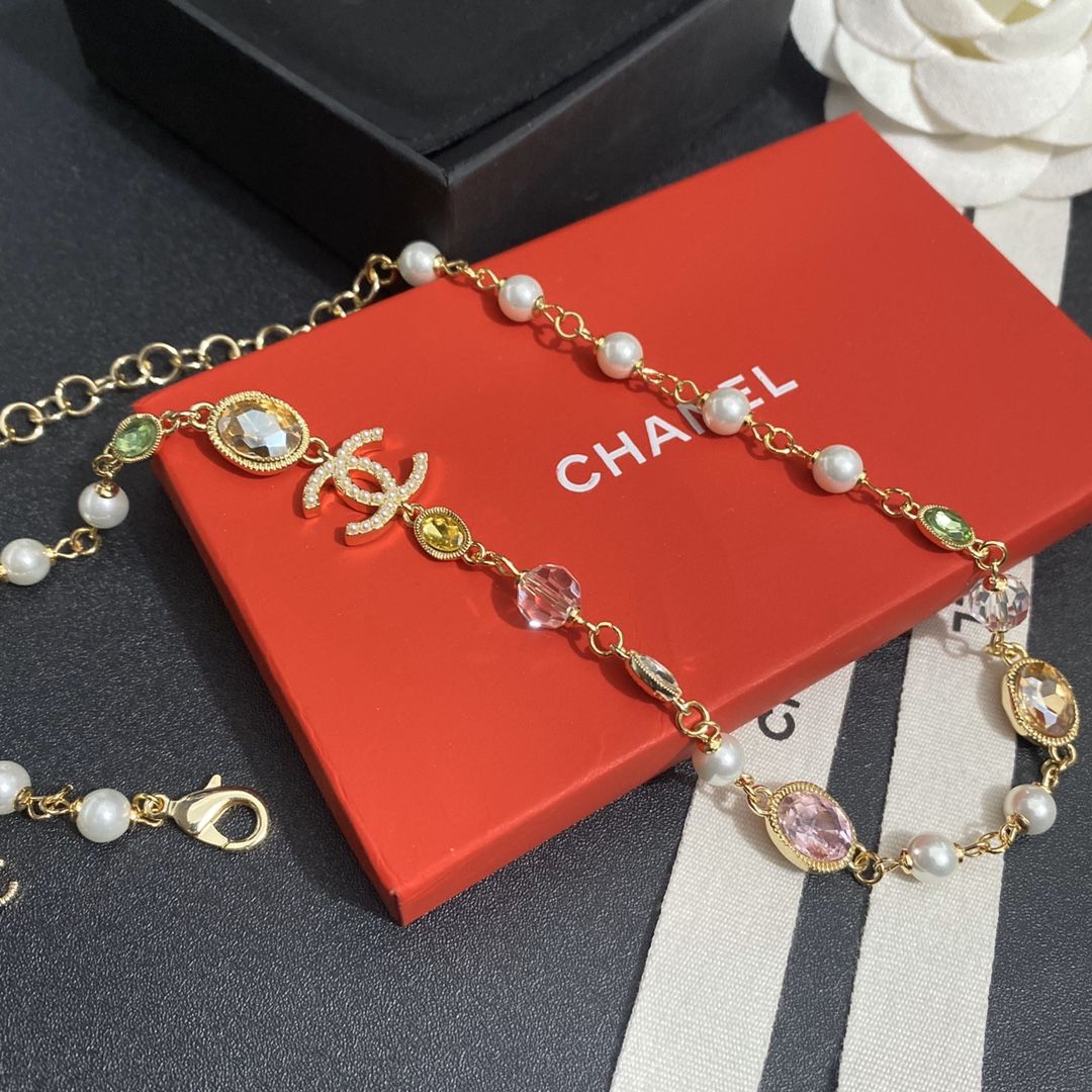 Oval Colorful Crystal Neckchain