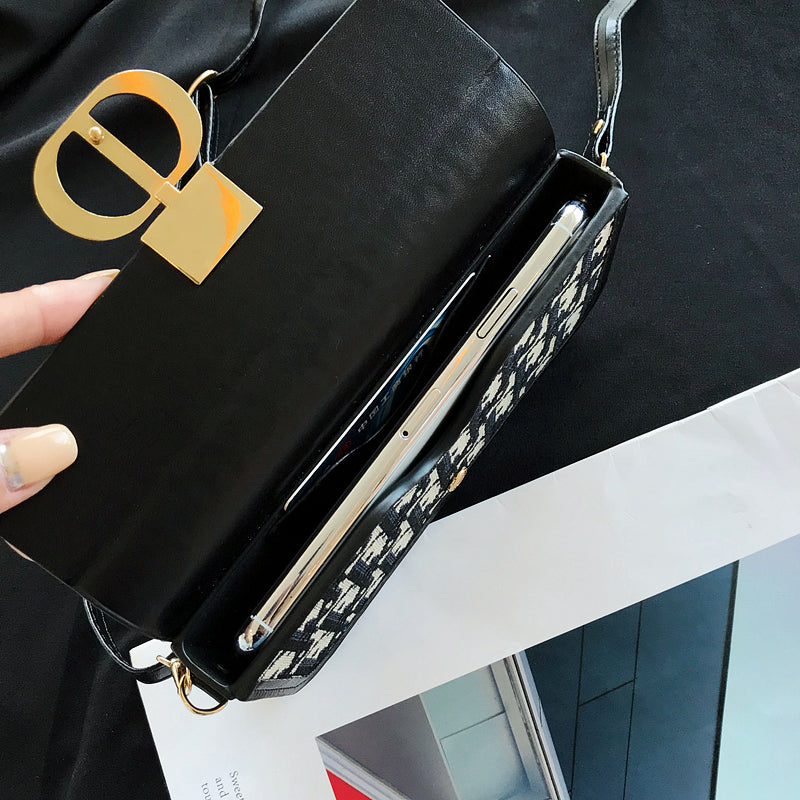 Mobile universal coin purse