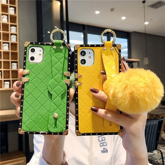 Wrist hairball phone case