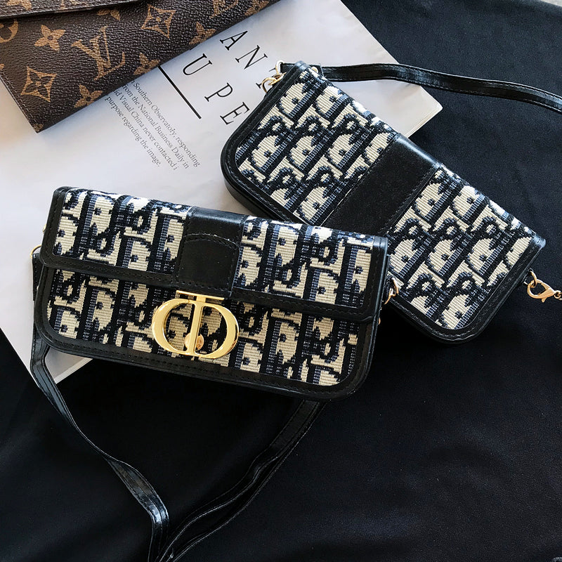 Mobile universal coin purse