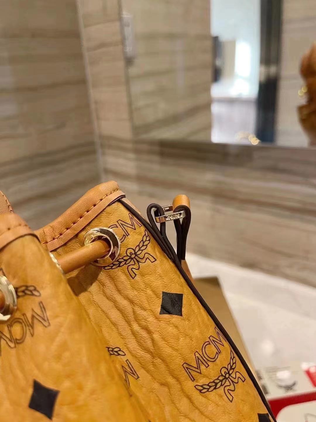 2022 MCM Hand Bags -- 47