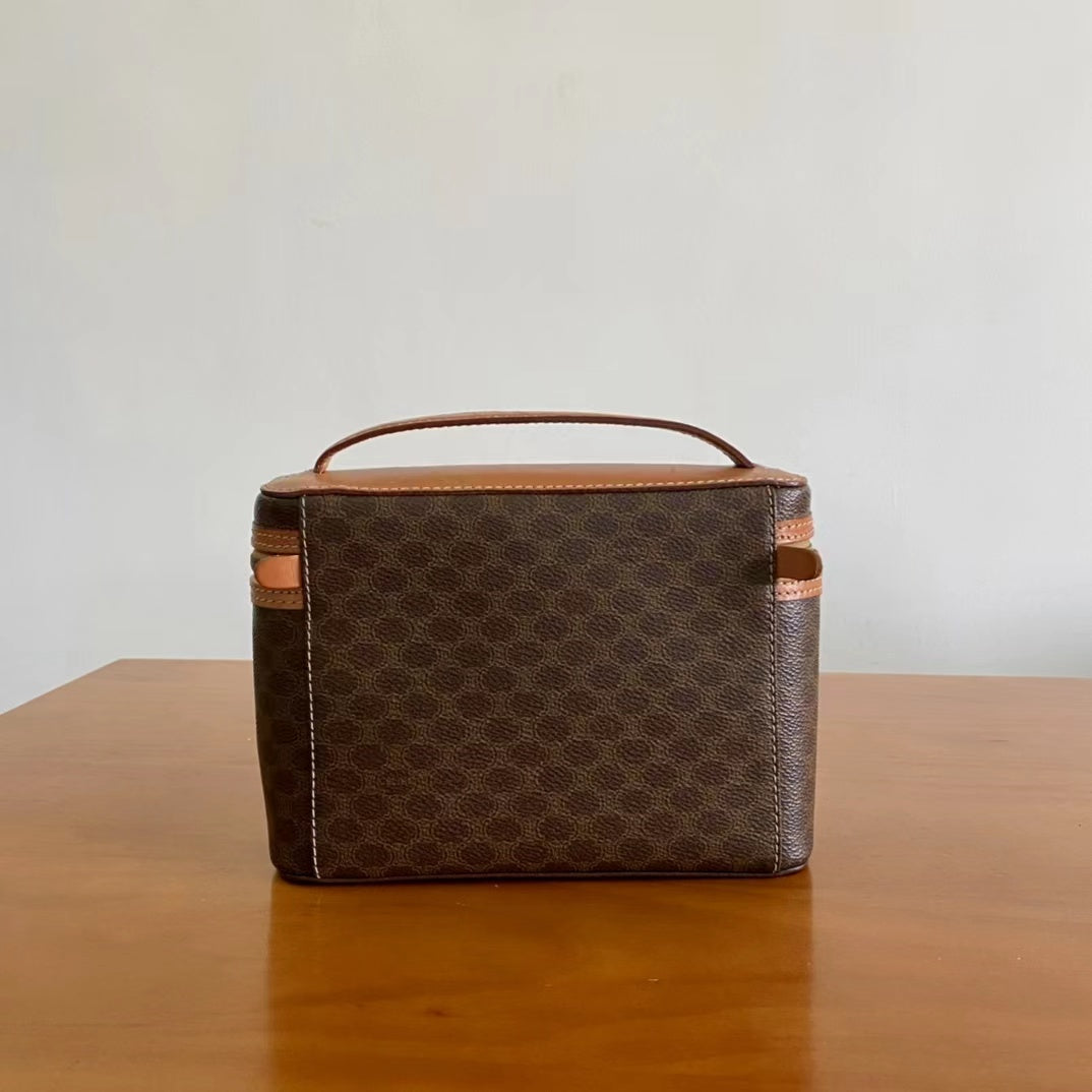 2022 Celine Handbags -- 39