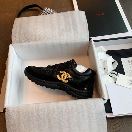 Classic fashion Sneakers (Black)