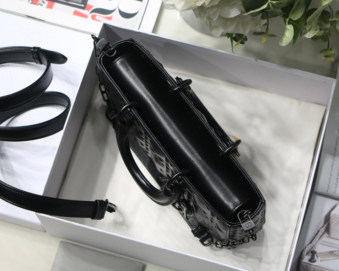 D I O R - Lady D-Joy (Black) 26 x 13cm