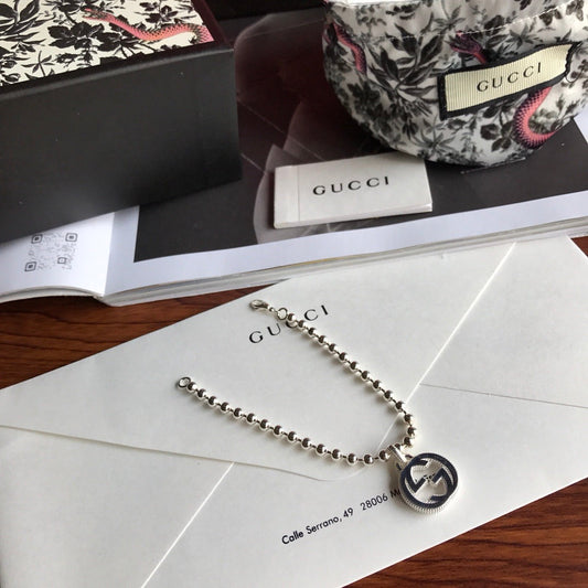 Classic silver bracelet