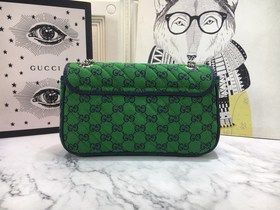 G u c c I green W26xH15xD7cm