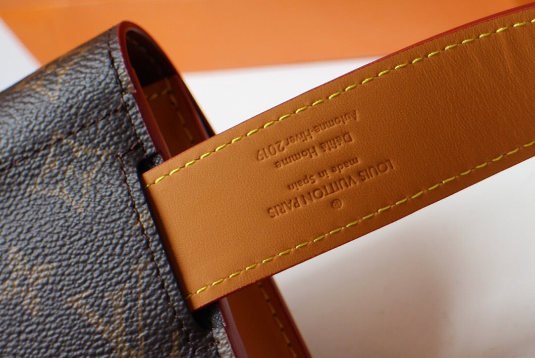 Lv belt bag