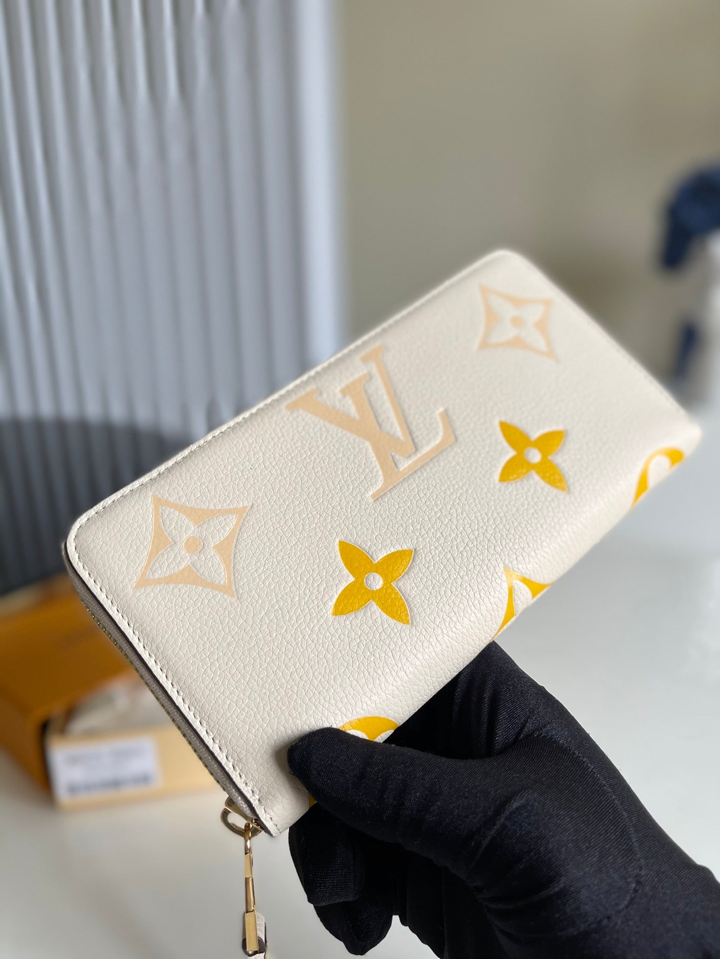 Lv wallet 19.5x10.5x2.5cm