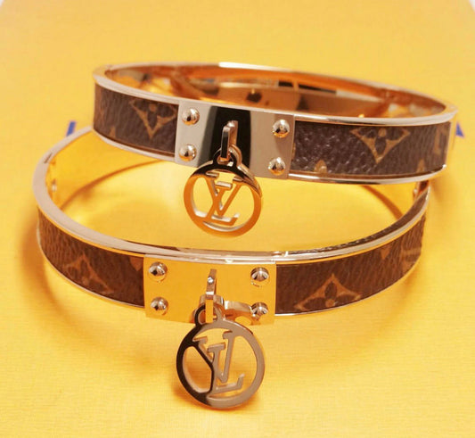 Lv bracelet