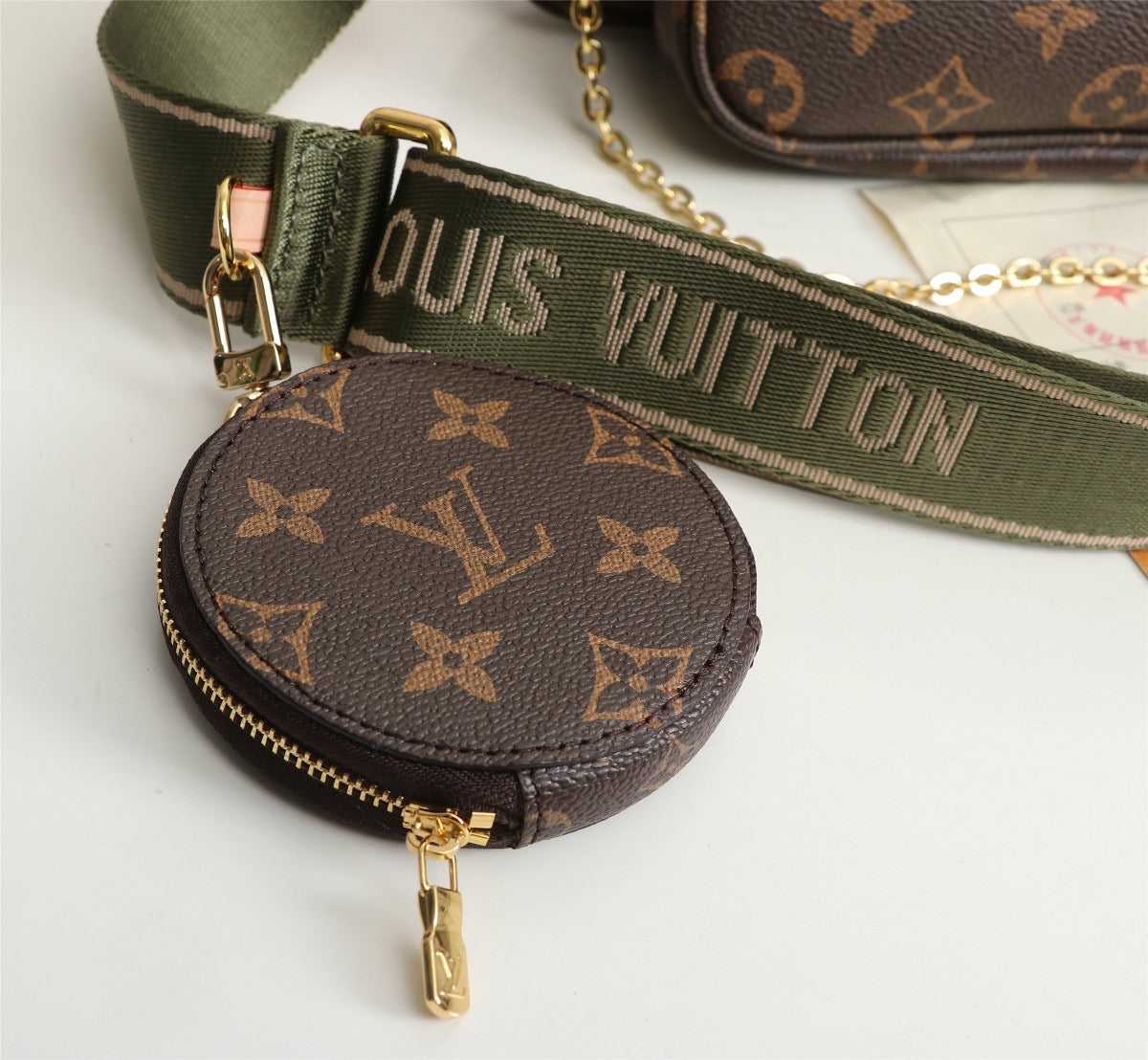 Lv pochette lime green