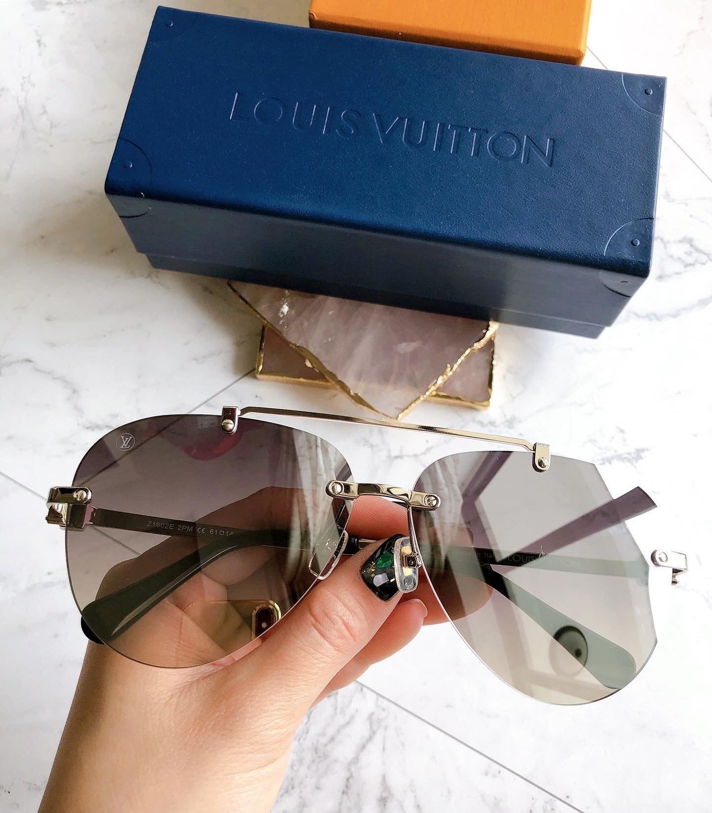 L v sunglasses