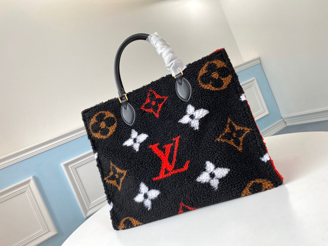 L v teddy tote 41.0 x 34.0 x 19.0 cm