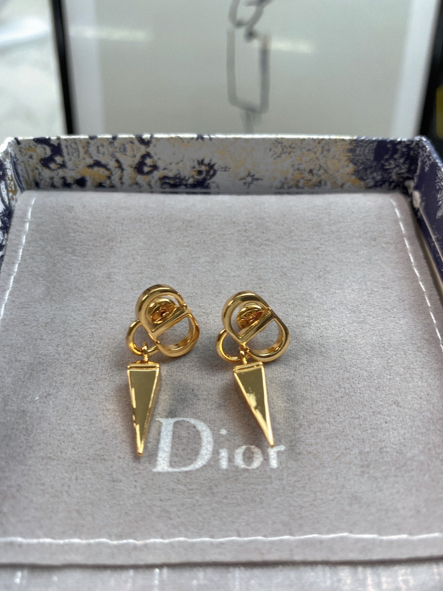 D i o r earrings