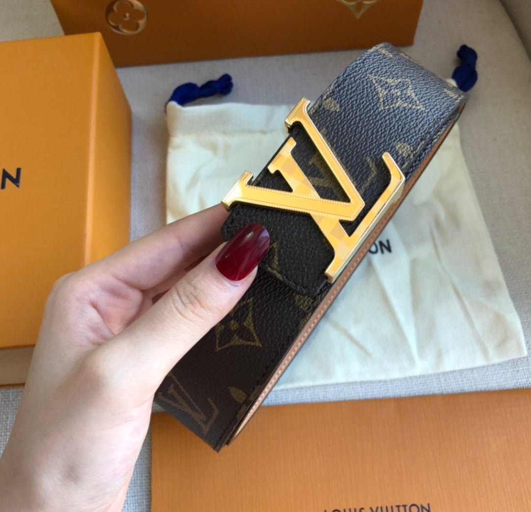 Lv belt gold