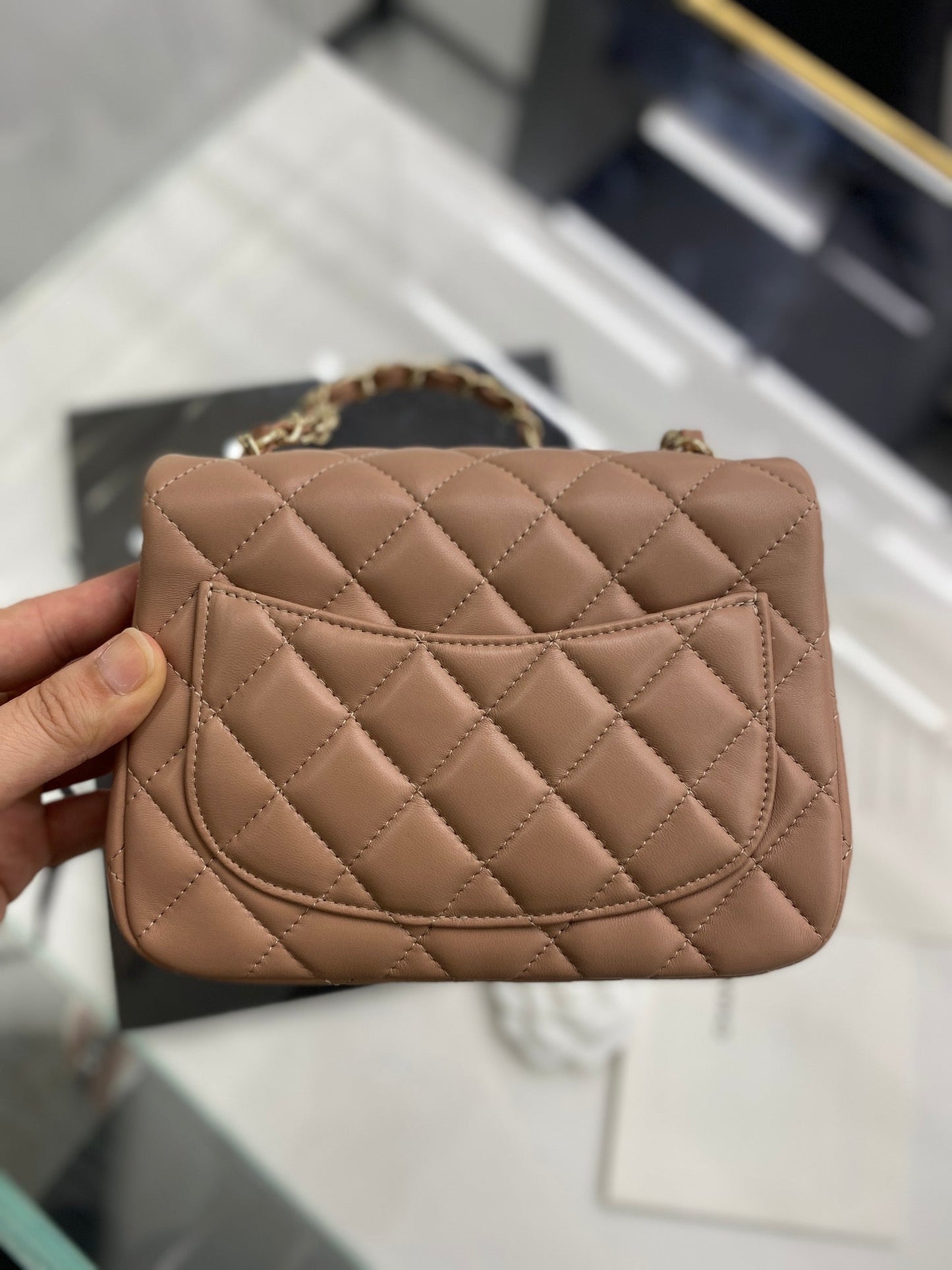 C h a n e l brown 18cm