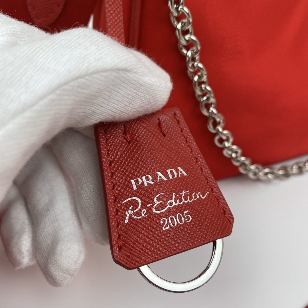 P r a d a red 2X12x6cm