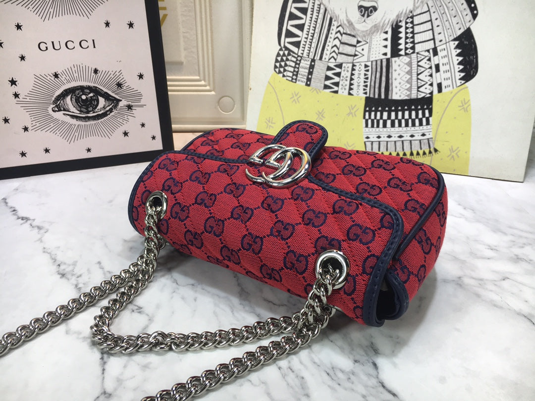 G u c c i red 22x14x6