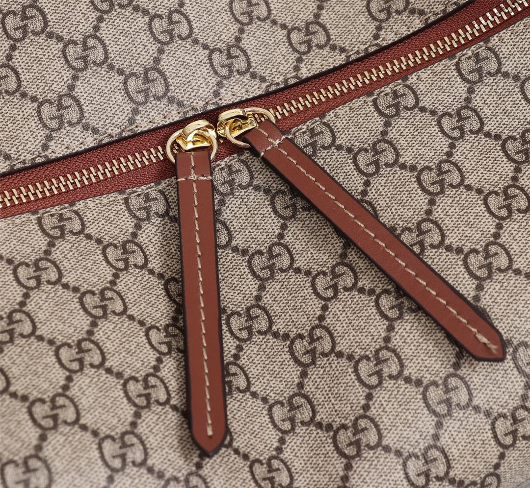 G u c c I 38*30*11CM