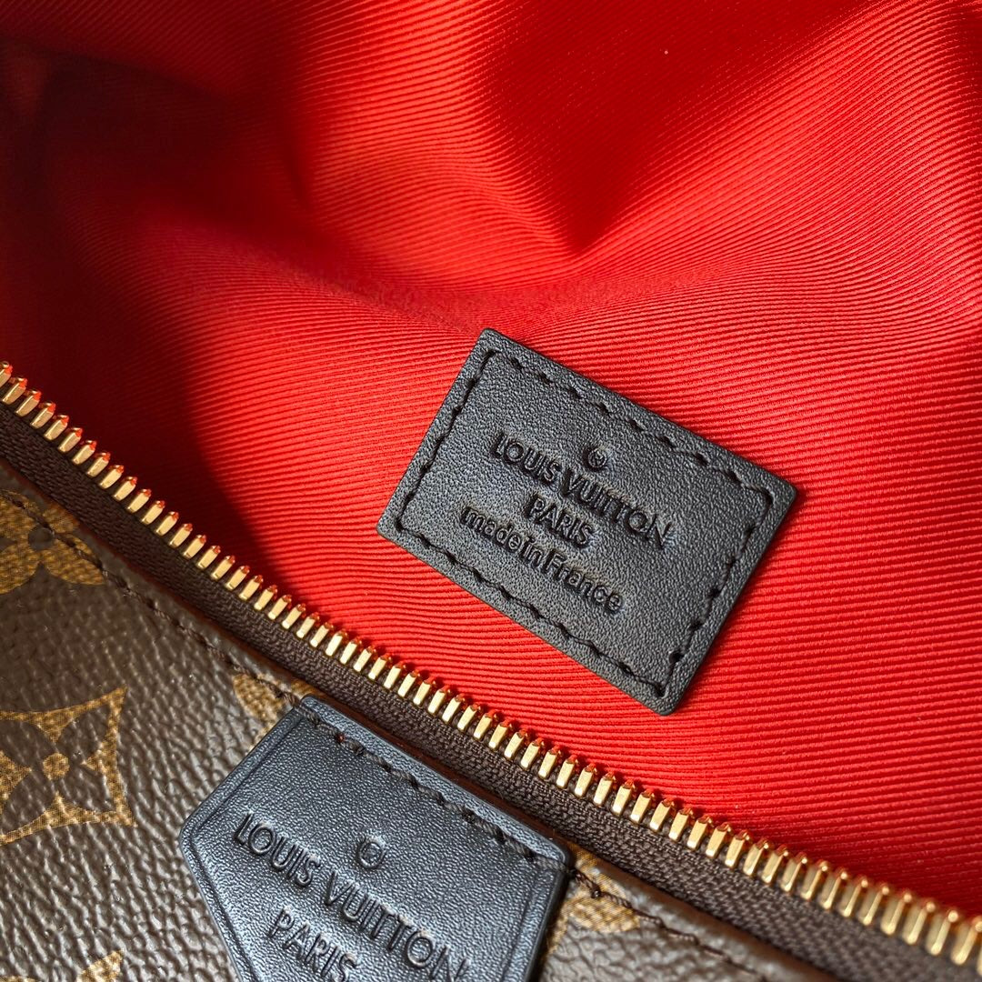 Lv new bumbag