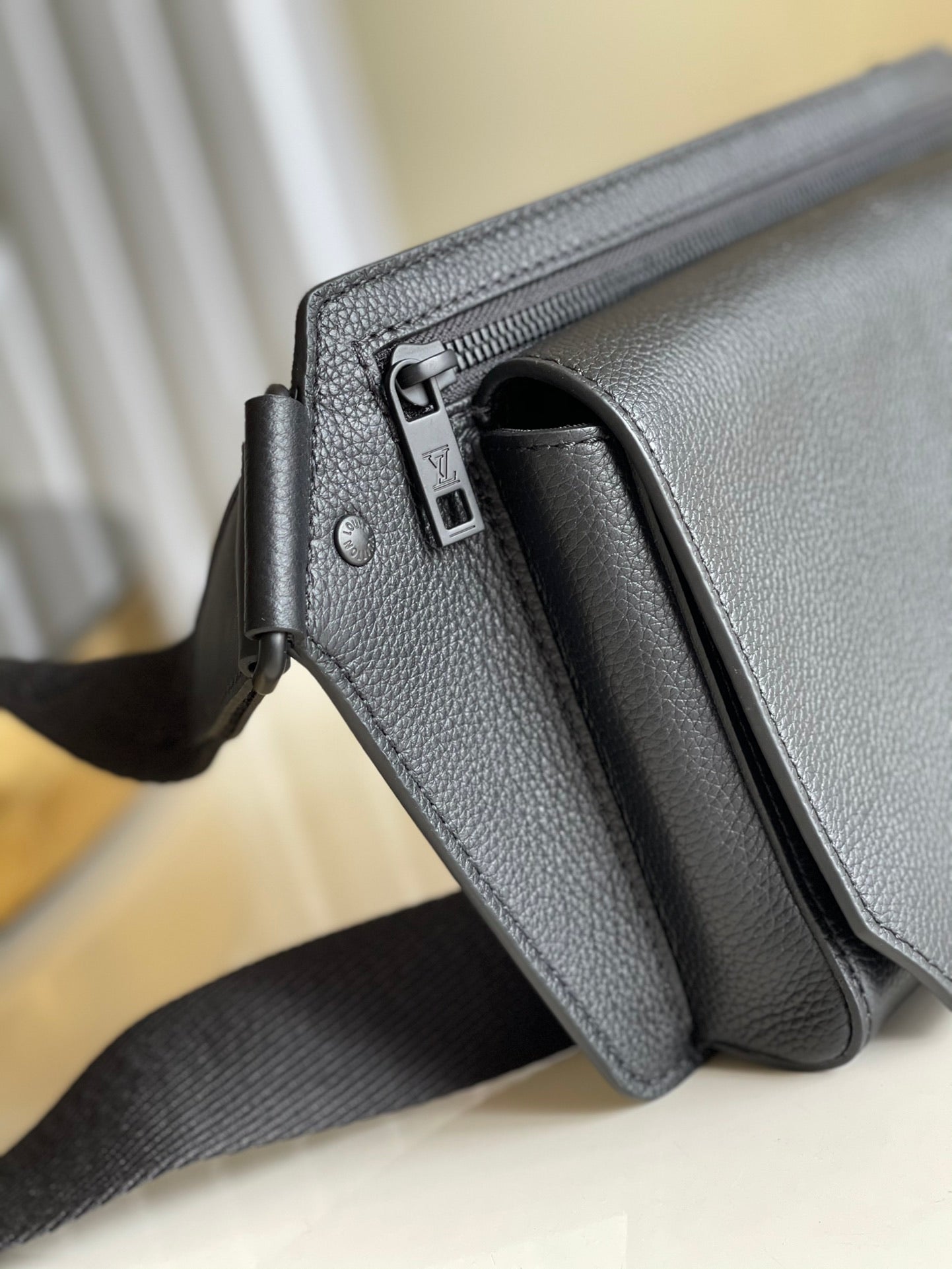 Lv aerogram 30 x 16 x 3 cm