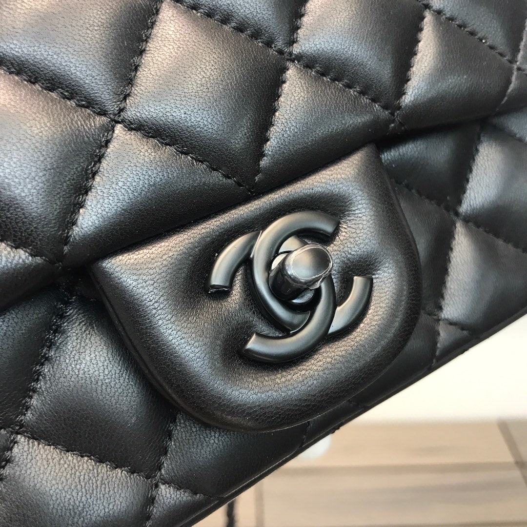 C h a n e l b/b 17cm