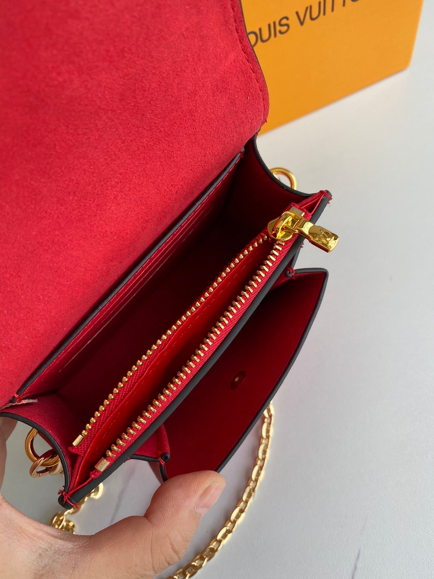 Lv 13*10.5*4cm 3 colors