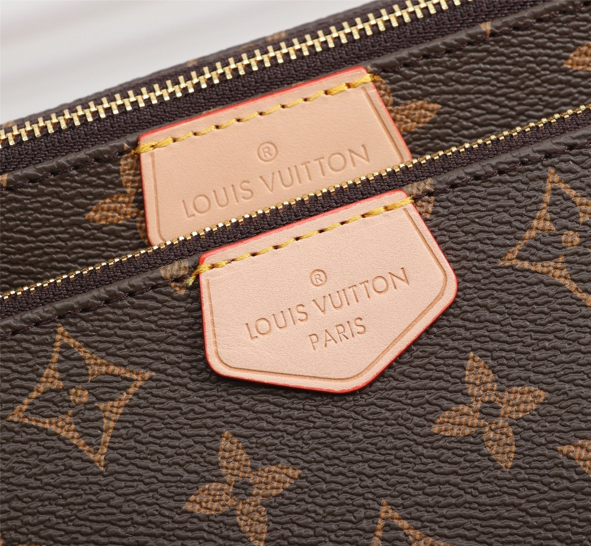 Lv pochette lime green