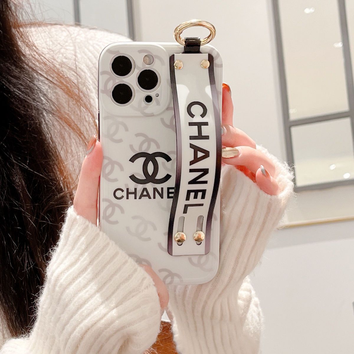 Wrist strap phone case