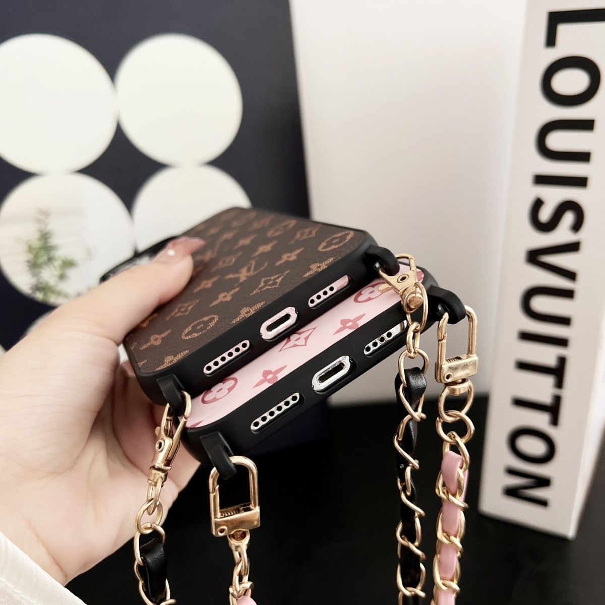 Fashionable bodycross phone case