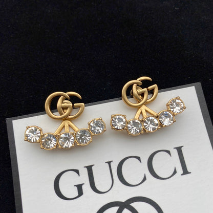 Pearl crystal earrings