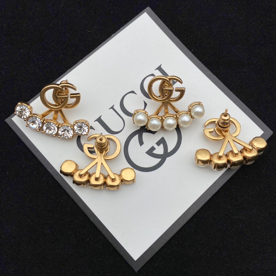 Pearl crystal earrings