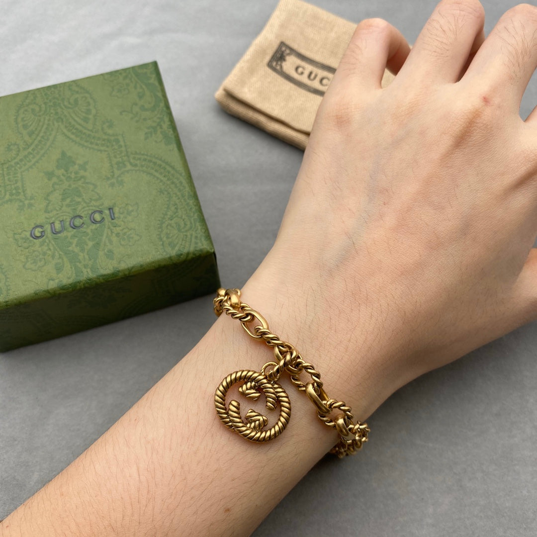 Unisex gold bracelet