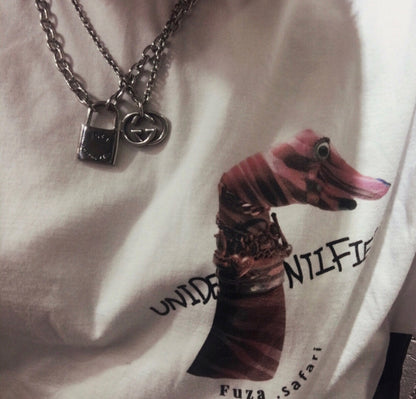 Slivery fashition necklace