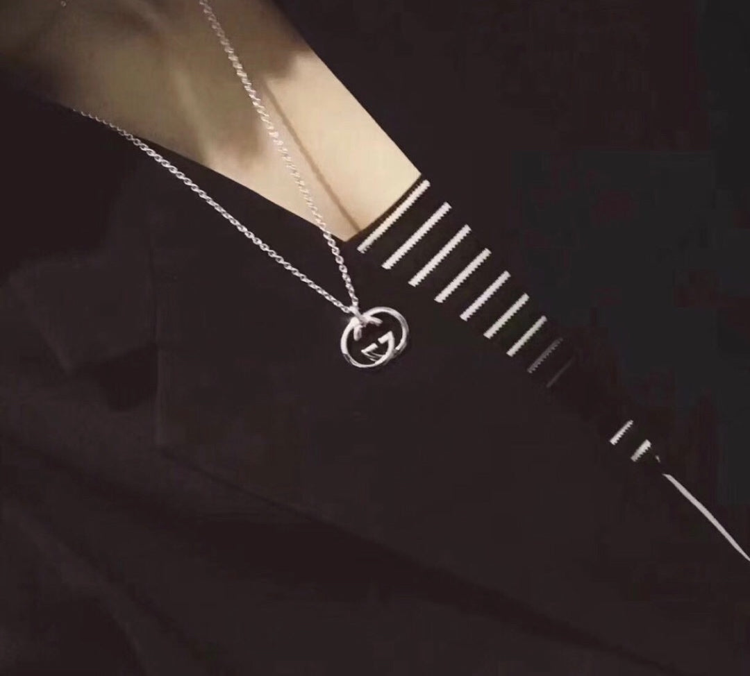 Slivery fashition necklace