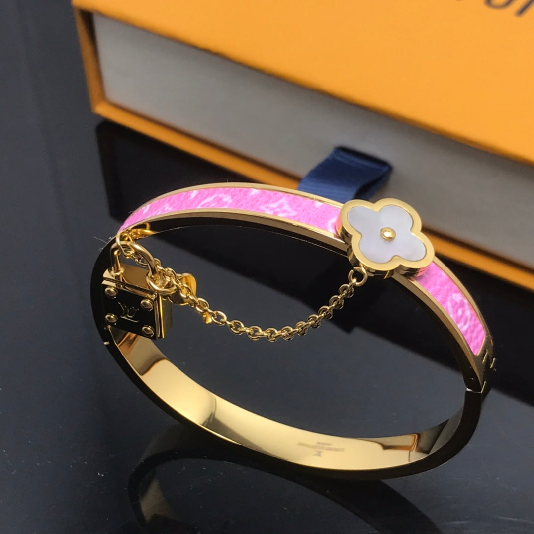 Pink Gloden bracelets